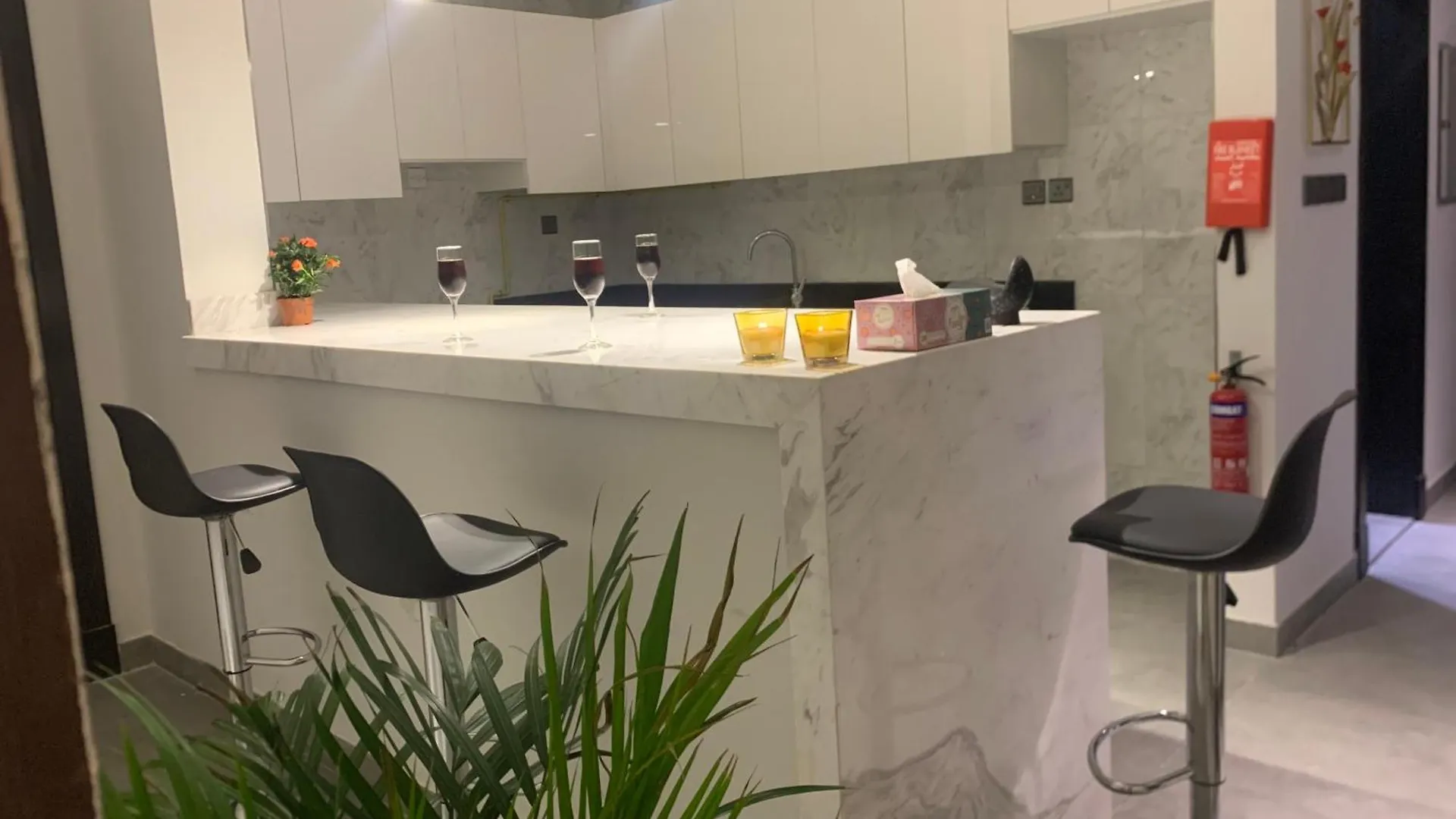 Urban Nest Hostel Burj Khalifa View Dubai